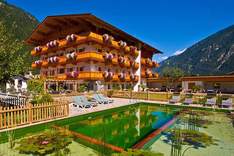 Mayrhofen Hotelli Rauchenwalderhof