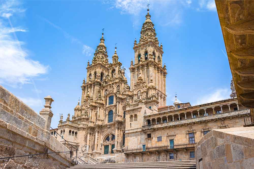 Portugali - Espanja</p>
<div>Porto - Santiago de Compostela</div>
<p>